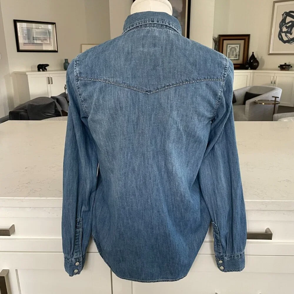 GAP Denim LS Western Cowgirl Denim Shirt Pearl Snap Close Med Wash Indigo Blue S - Picture 5 of 12